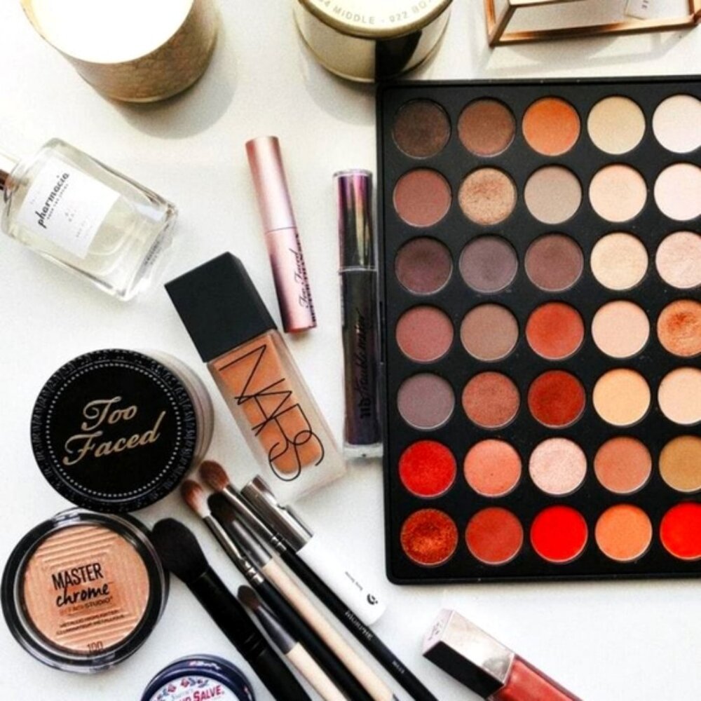 HIGH END MAKEUP AND SKIN CARE MYSTERY BOXES